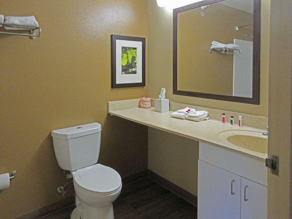 Suburban Studios Raleigh - Crabtree Valley Habitación foto