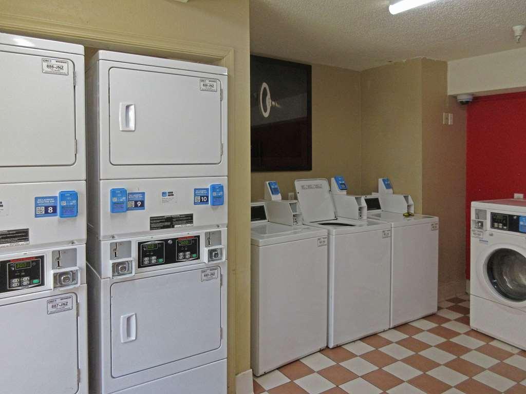 Suburban Studios Raleigh - Crabtree Valley Facilidades foto